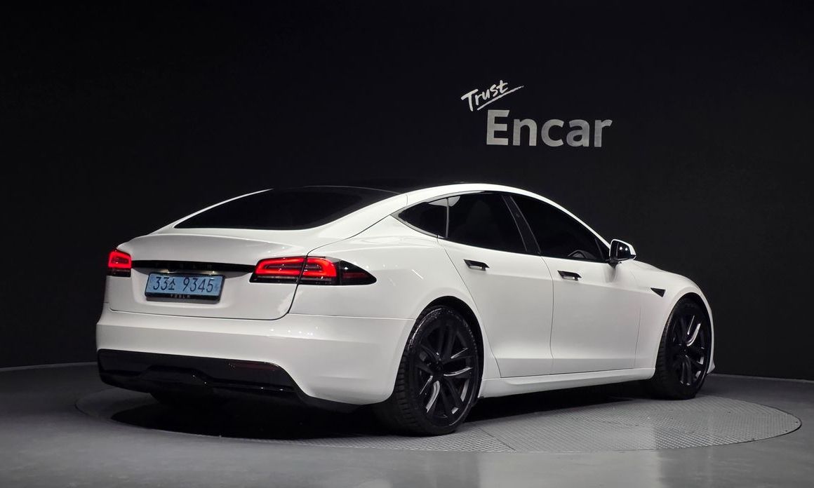 Tesla Model S 2024