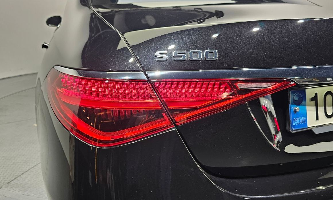 Mercedes-Benz S-Class 2021