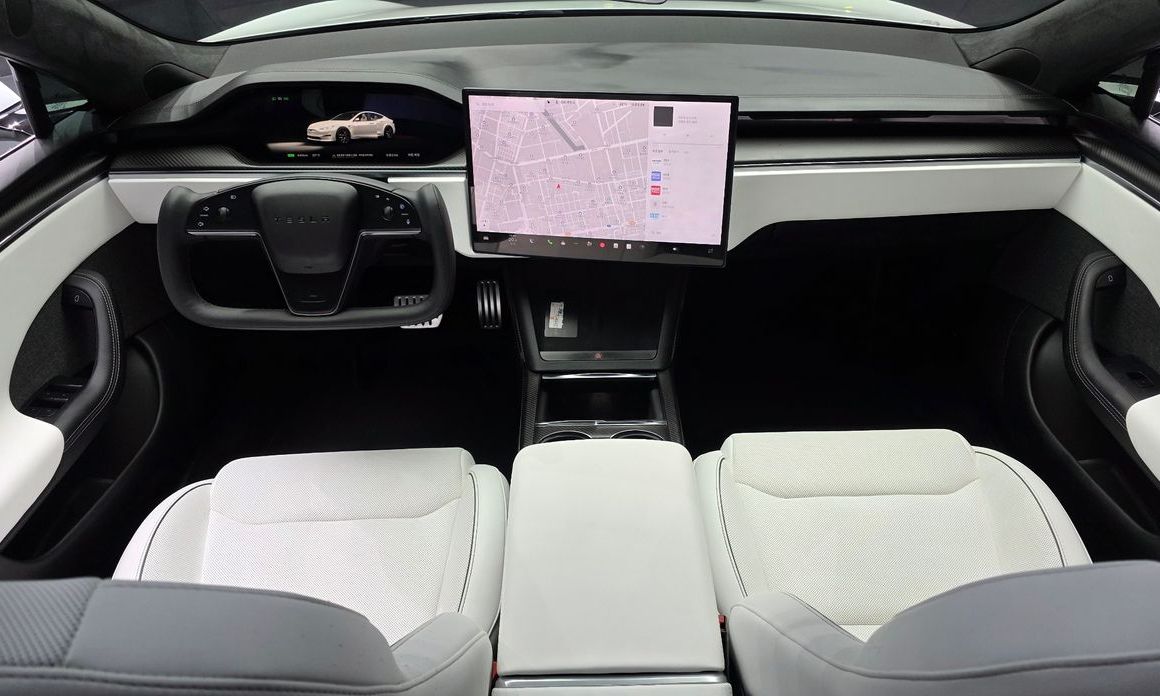 Tesla Model S 2024