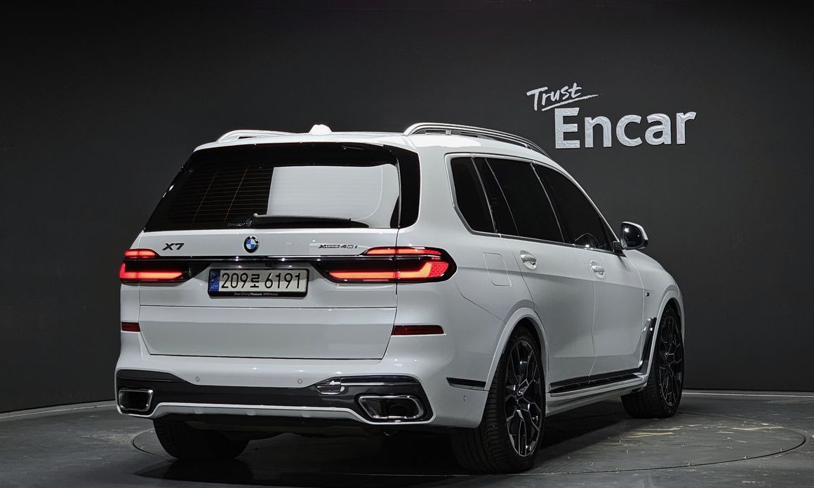 BMW X7 2024