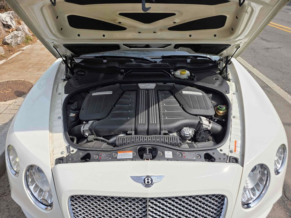 Bentley Continental 2016