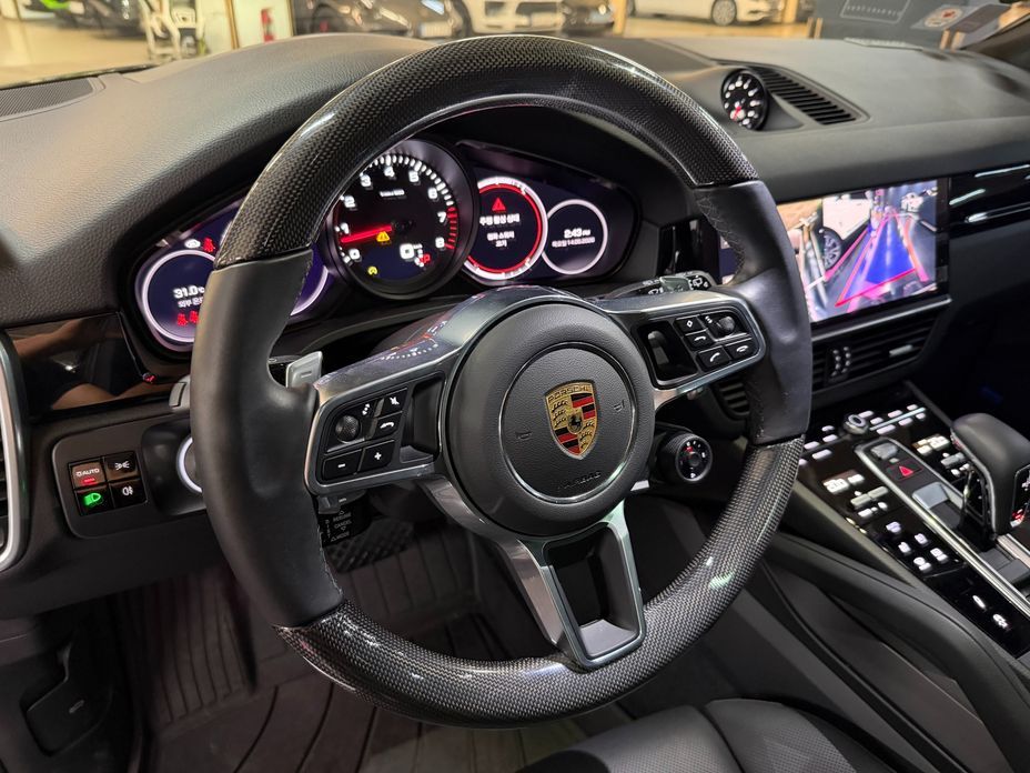 Porsche Cayenne 2021
