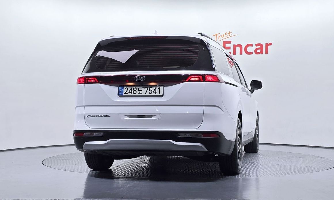 Kia Canival 2021