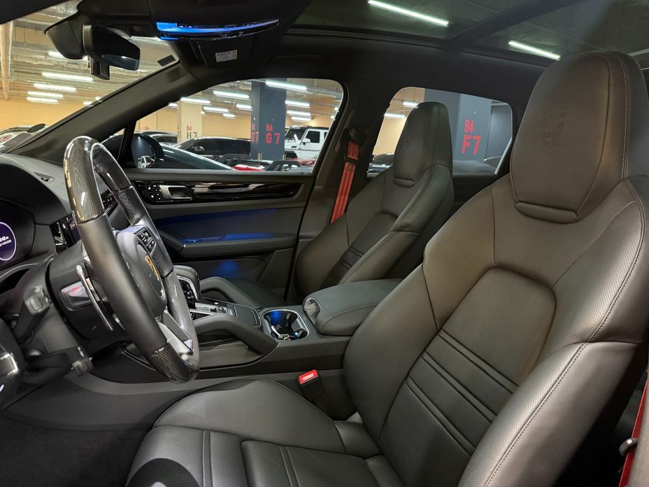 Porsche Cayenne 2021