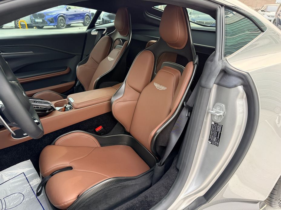 Astonmartin Vantage 2025