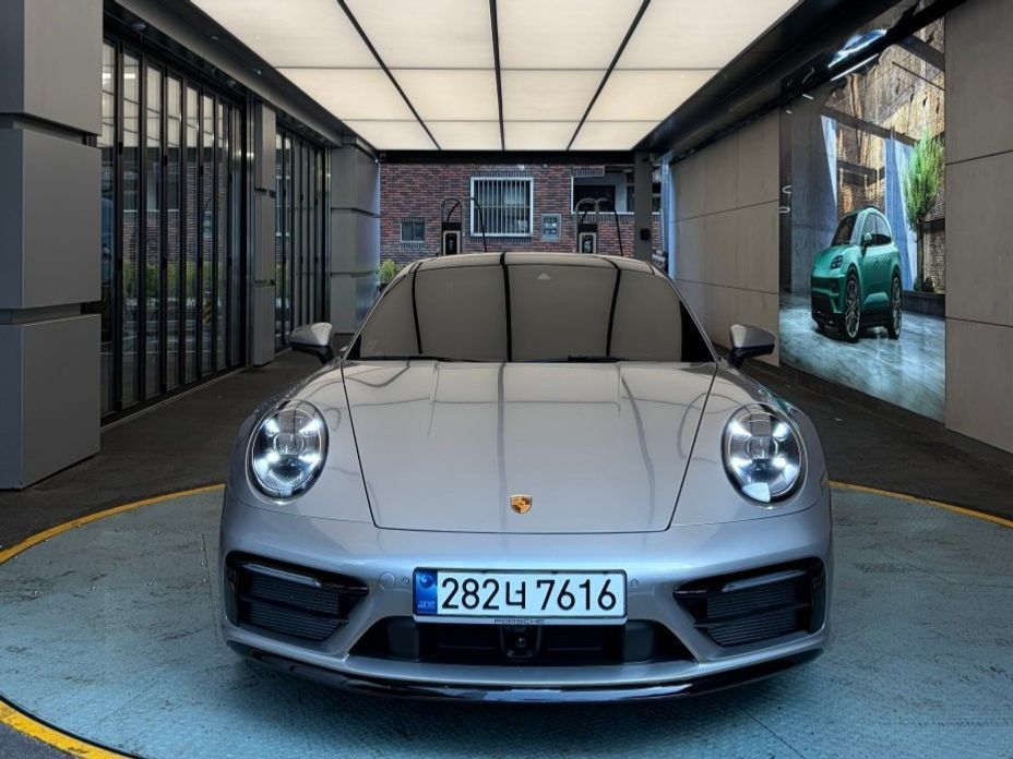 Porsche 911 2024