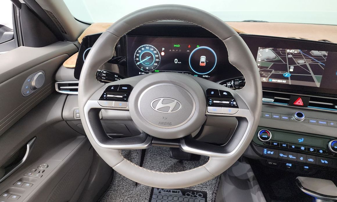 Hyundai AVANTE 2024