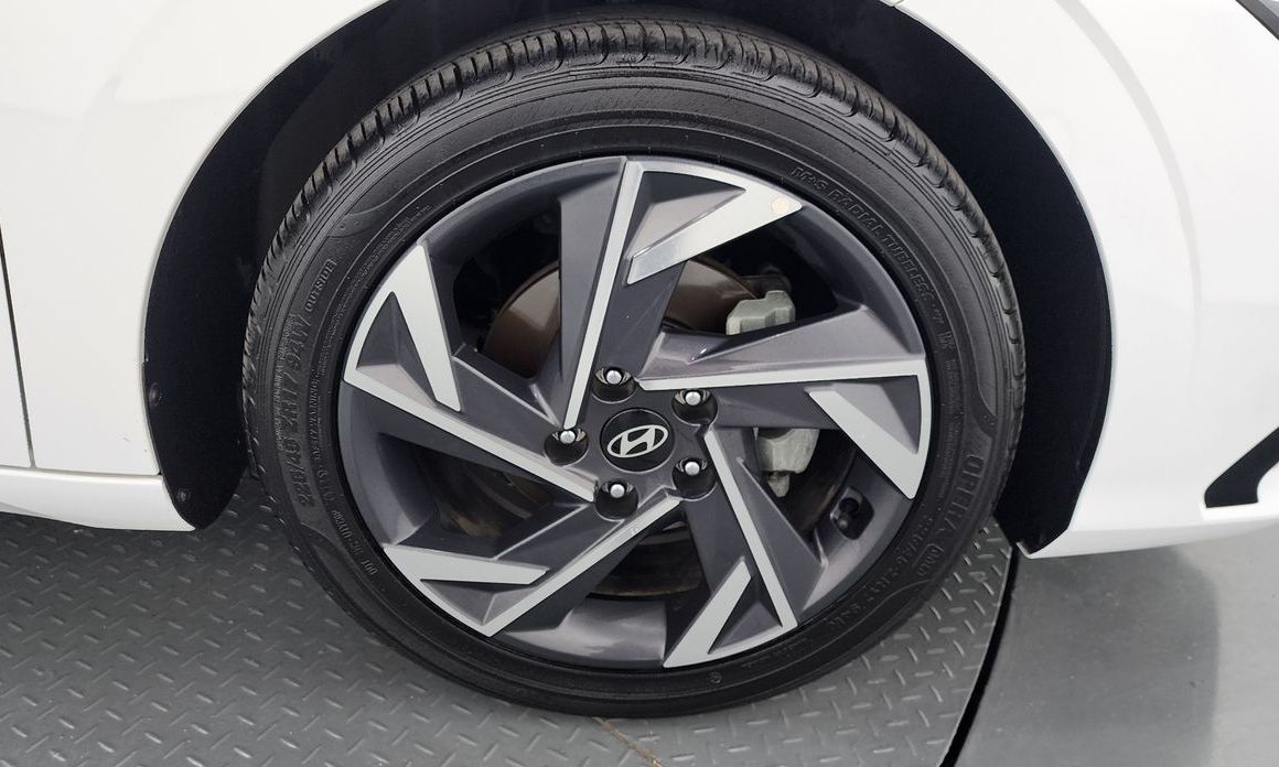 Hyundai AVANTE 2024