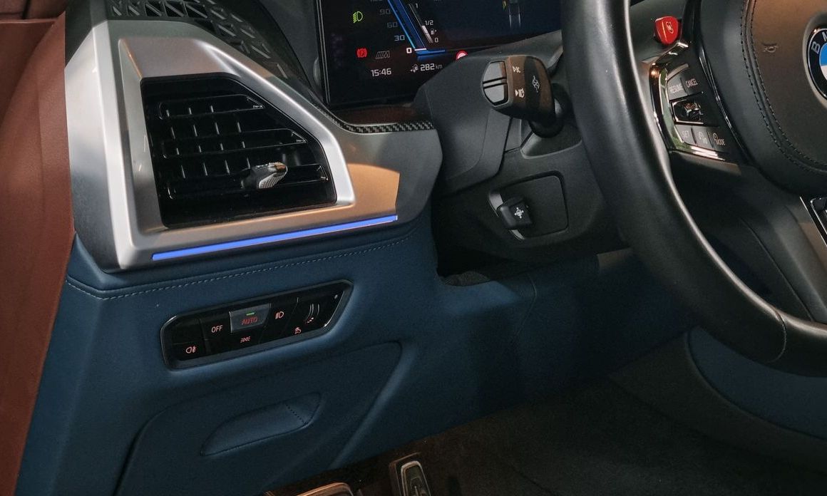 BMW XM 2023