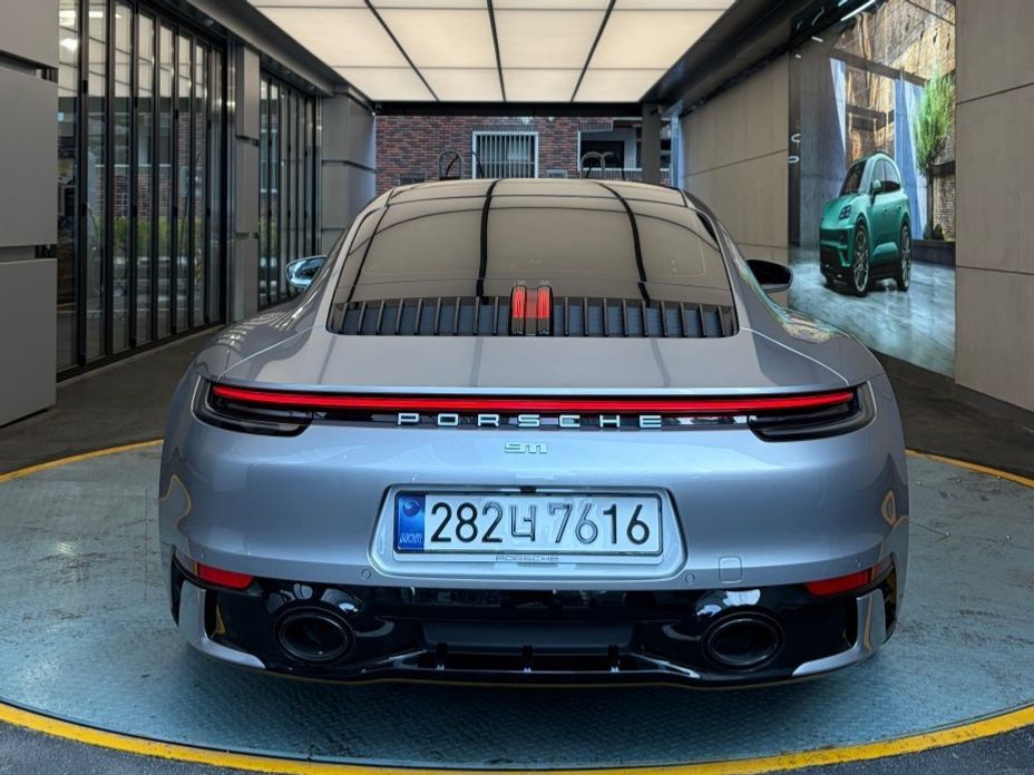 Porsche 911 2024