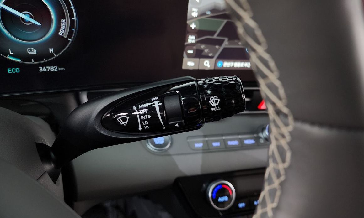 Hyundai AVANTE 2024