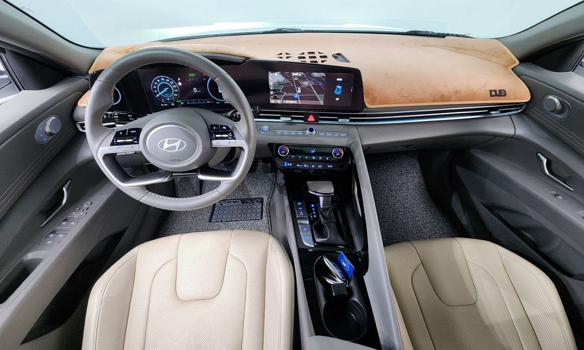 Hyundai AVANTE 2024