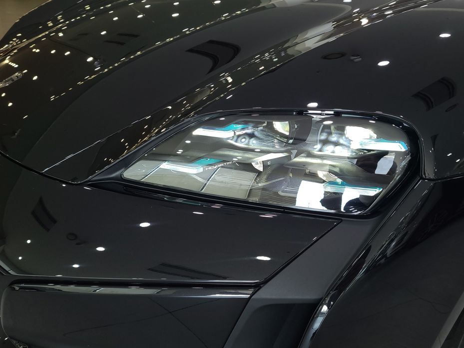 Porsche Taycan 2025