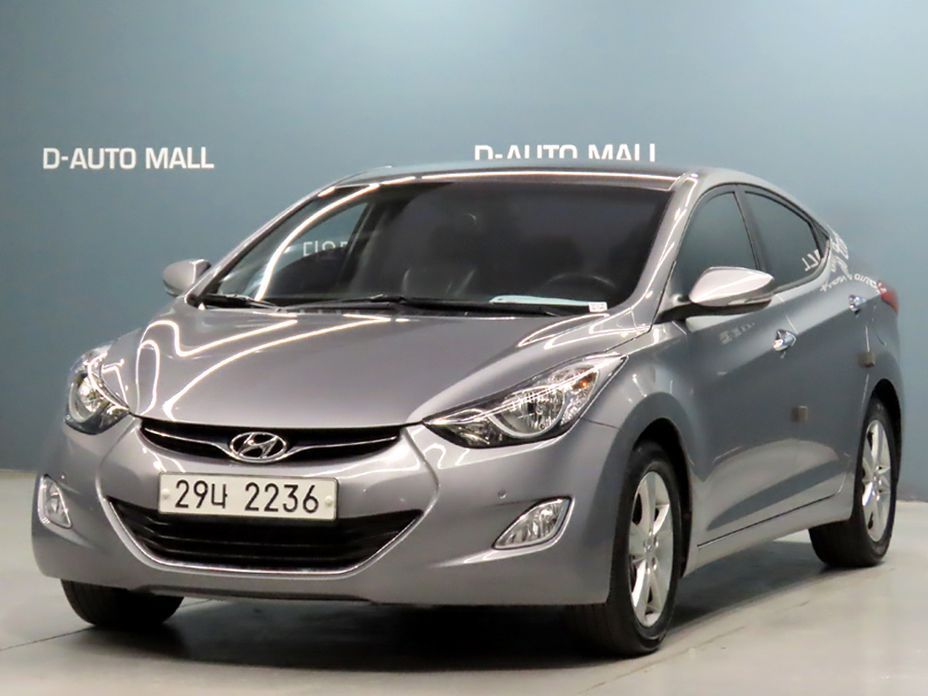 Hyundai AVANTE 2013