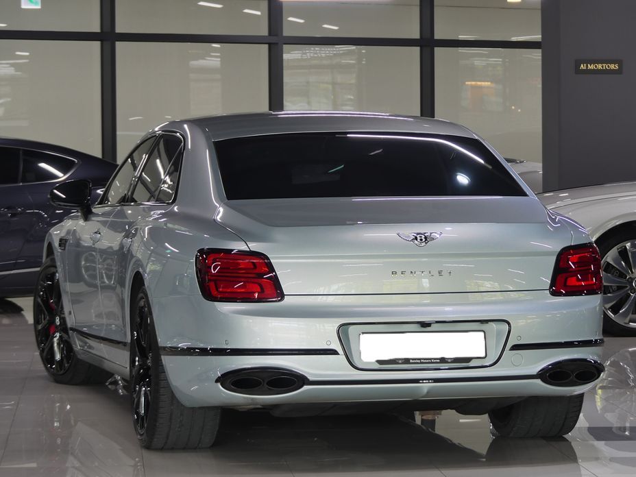 Bentley Flying Spur 2023