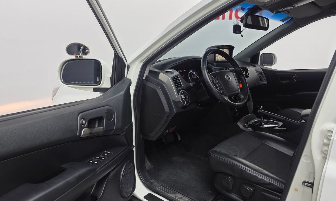 KG_Mobility_Ssangyong KORANDO 2012