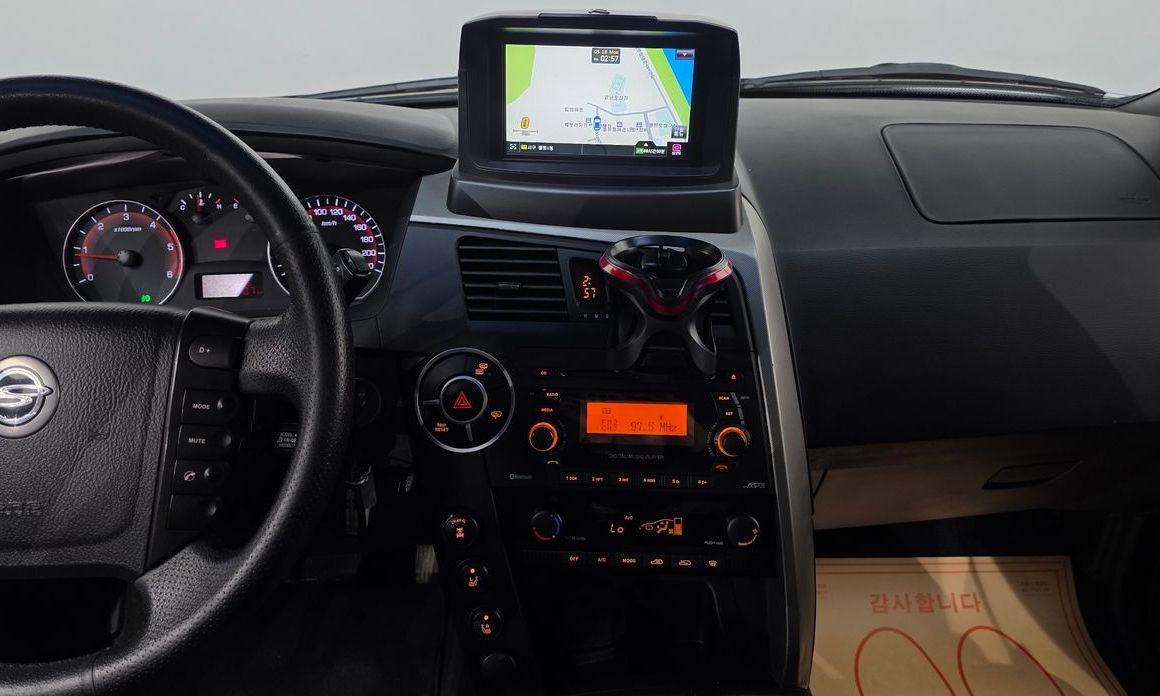 KG_Mobility_Ssangyong KORANDO 2012