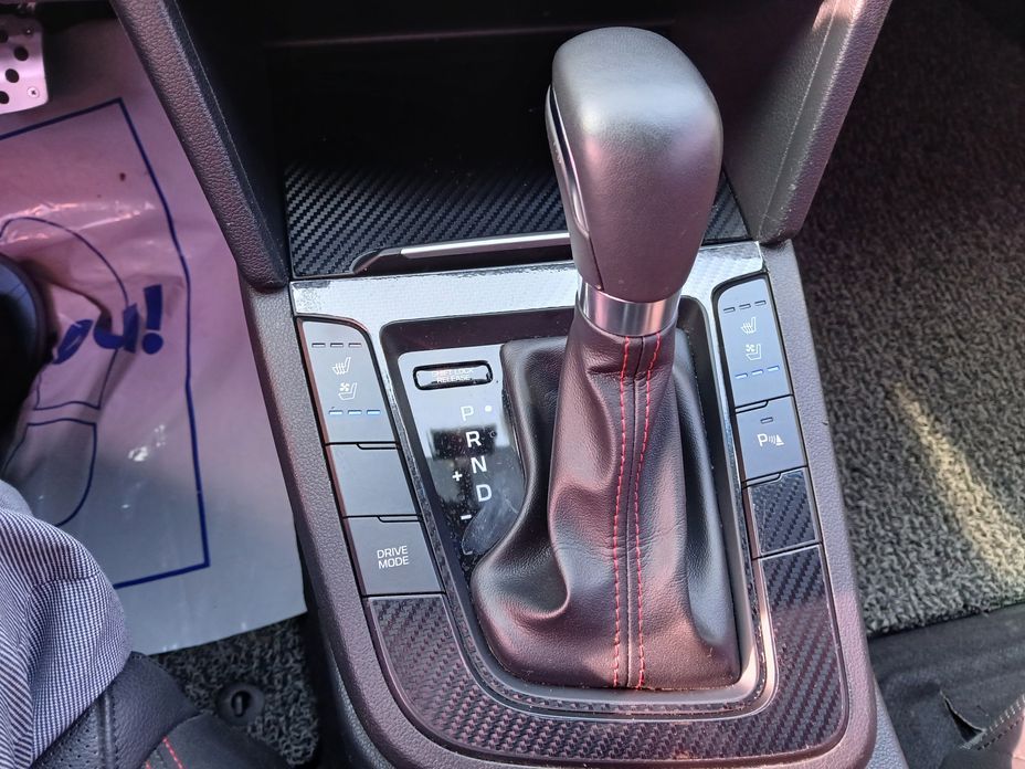 Hyundai AVANTE 2017