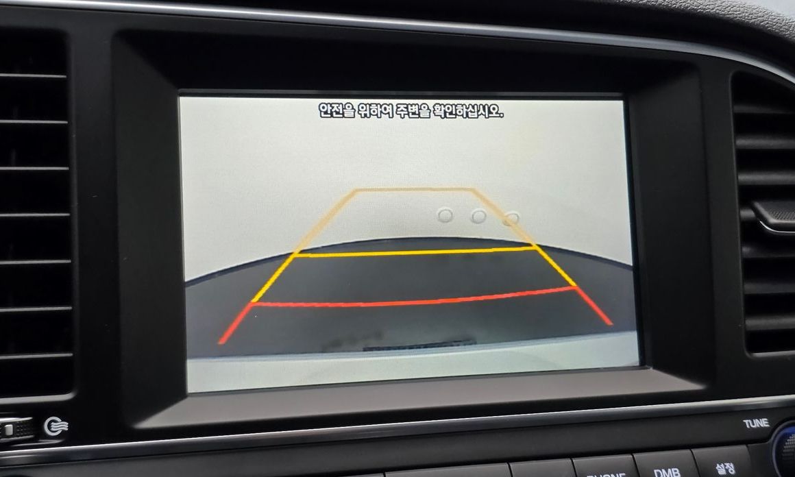 Hyundai AVANTE 2016