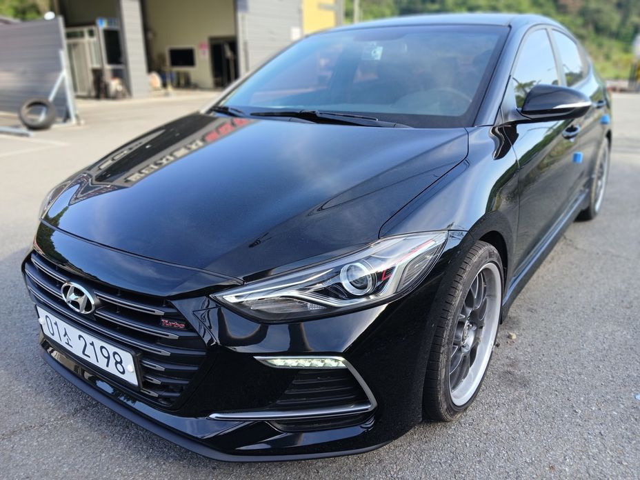 Hyundai AVANTE 2017