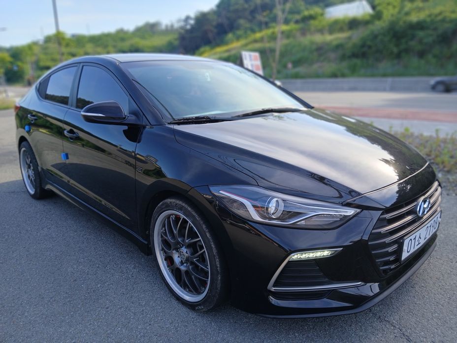Hyundai AVANTE 2017