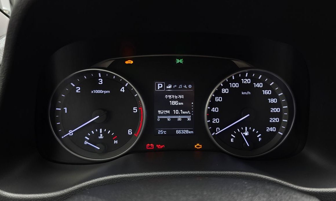 Hyundai AVANTE 2016
