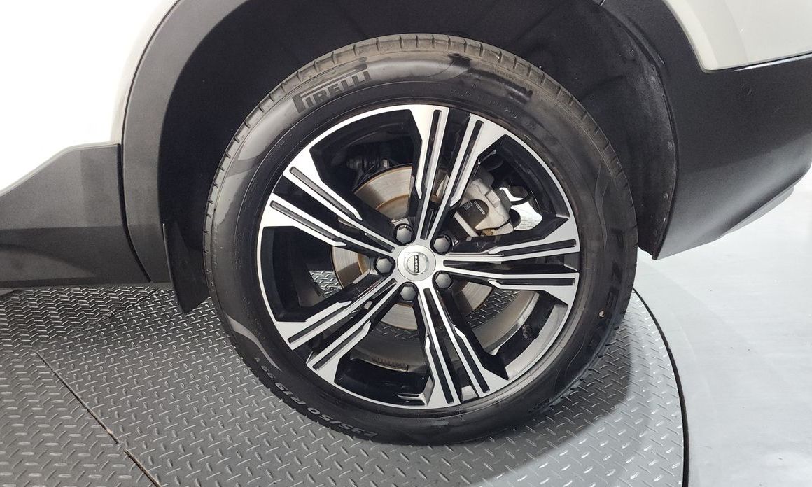 Volvo XC40 2021
