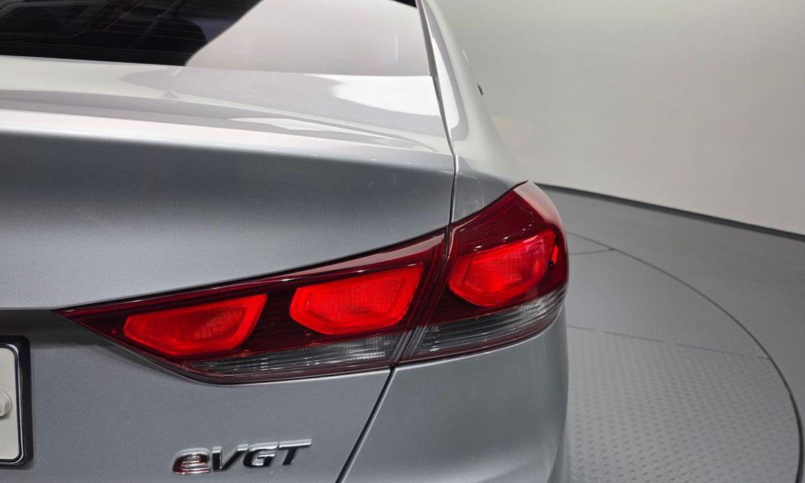 Hyundai AVANTE 2016