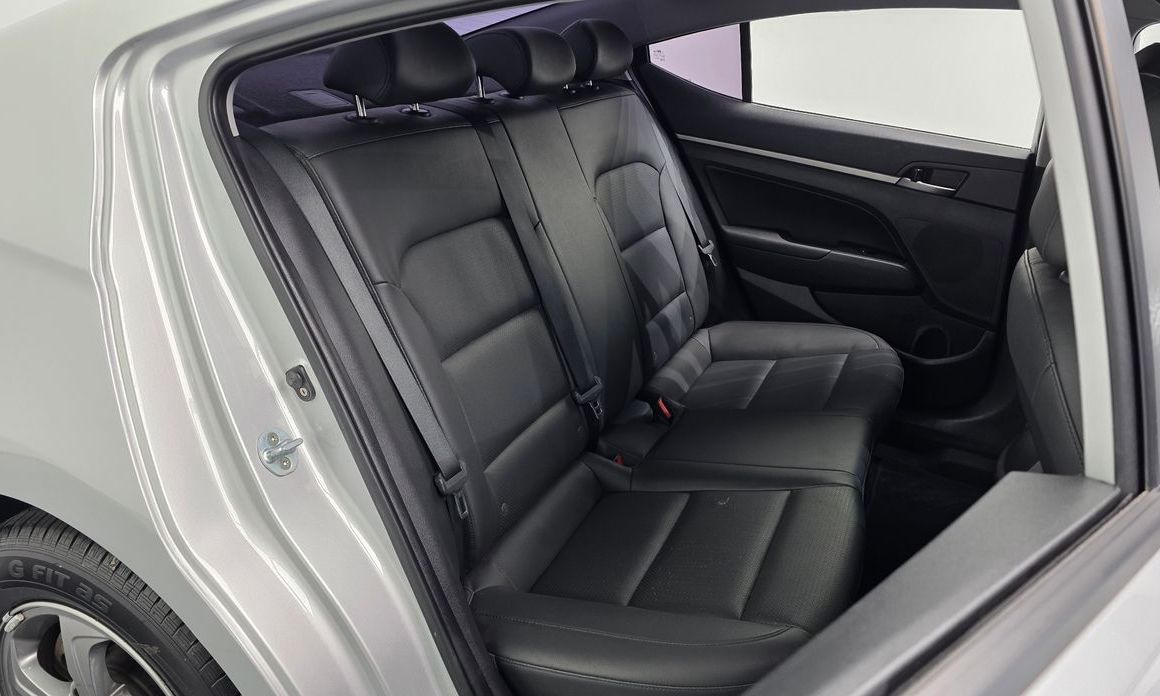 Hyundai AVANTE 2016