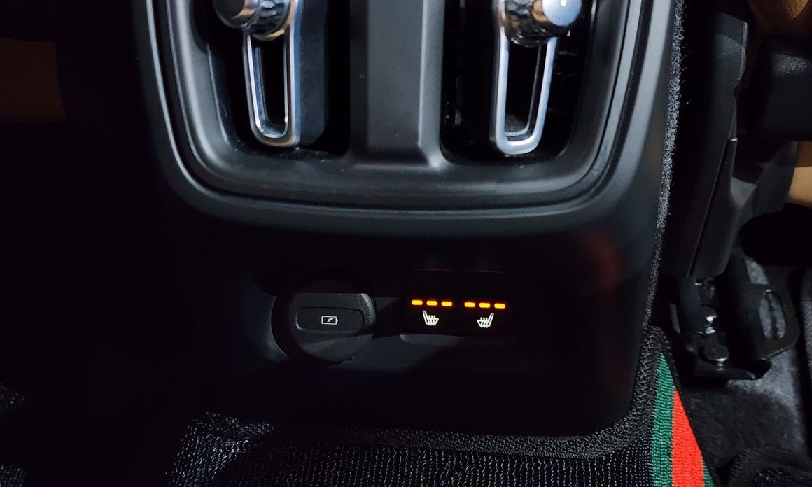 Volvo XC40 2021