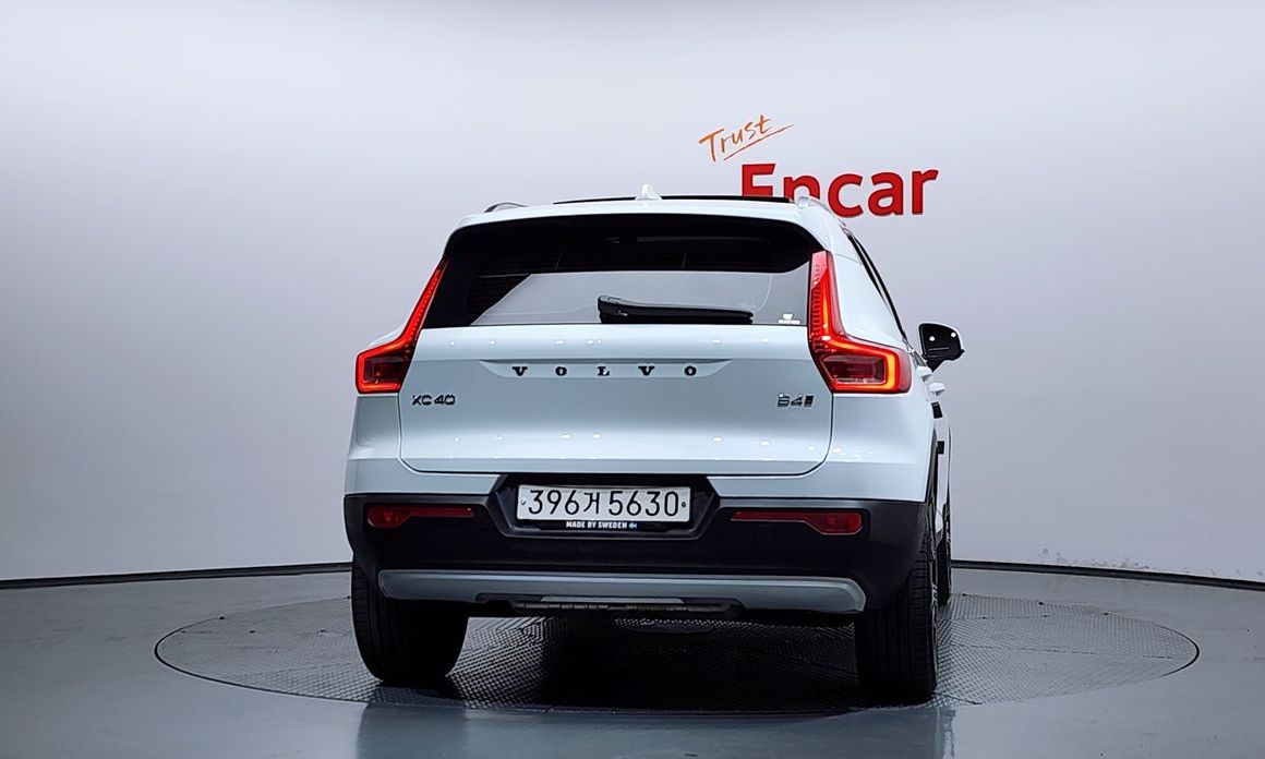 Volvo XC40 2021