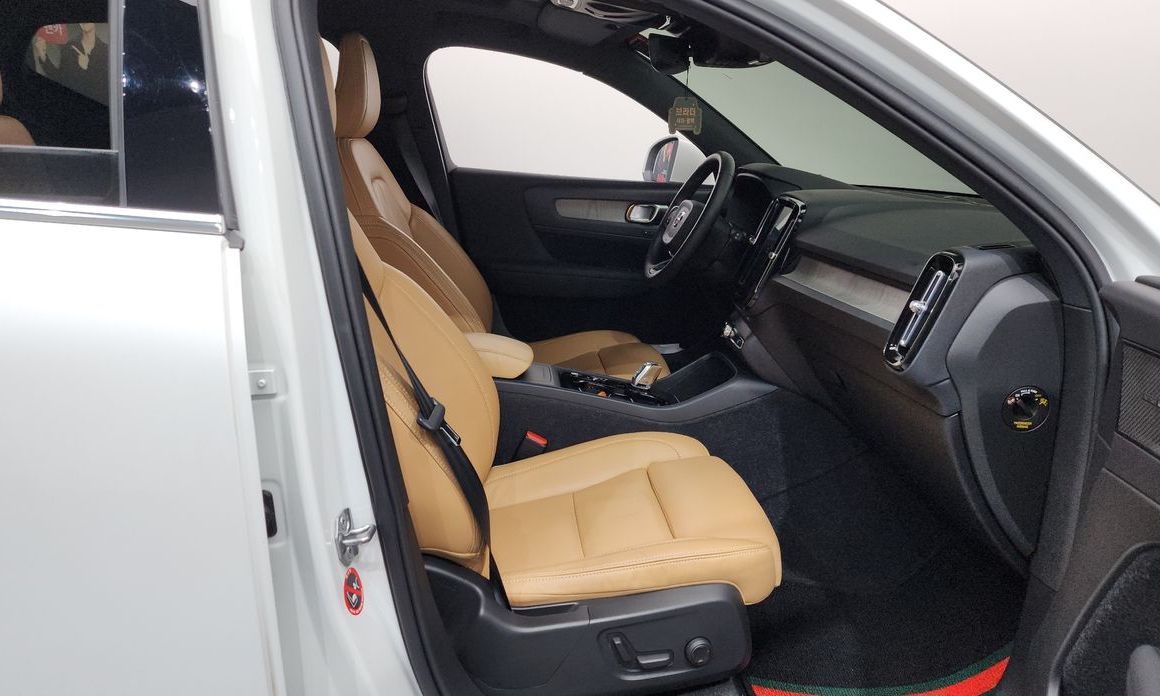 Volvo XC40 2021