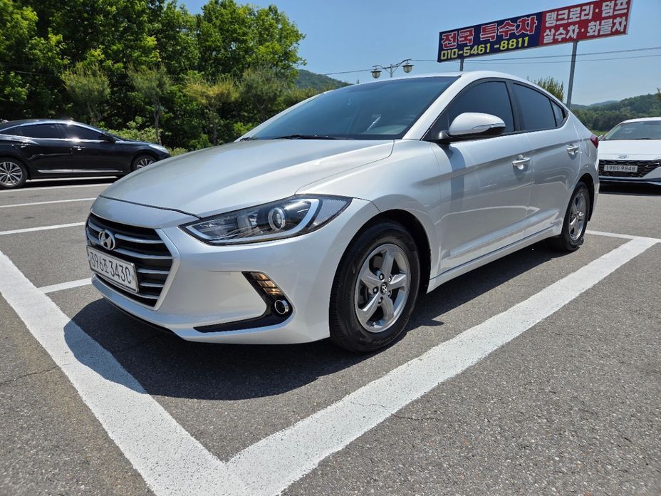 Hyundai AVANTE 2017