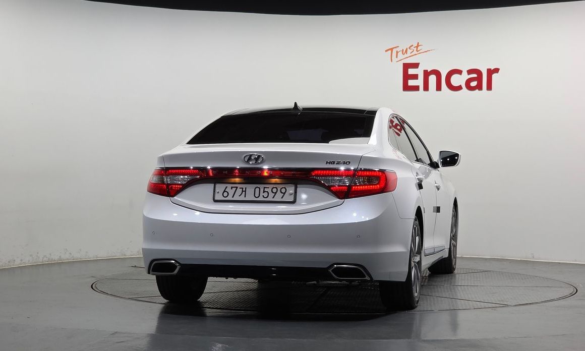 Hyundai Grandeur 2016