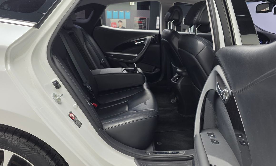 Hyundai Grandeur 2016