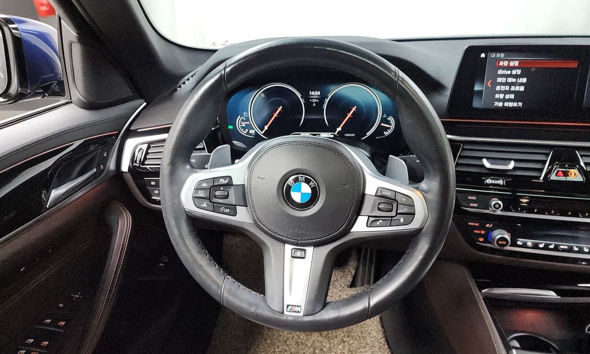 BMW 5-Series 2018
