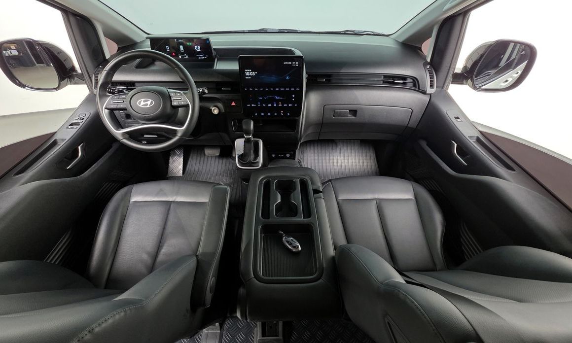 Hyundai Staria 2025