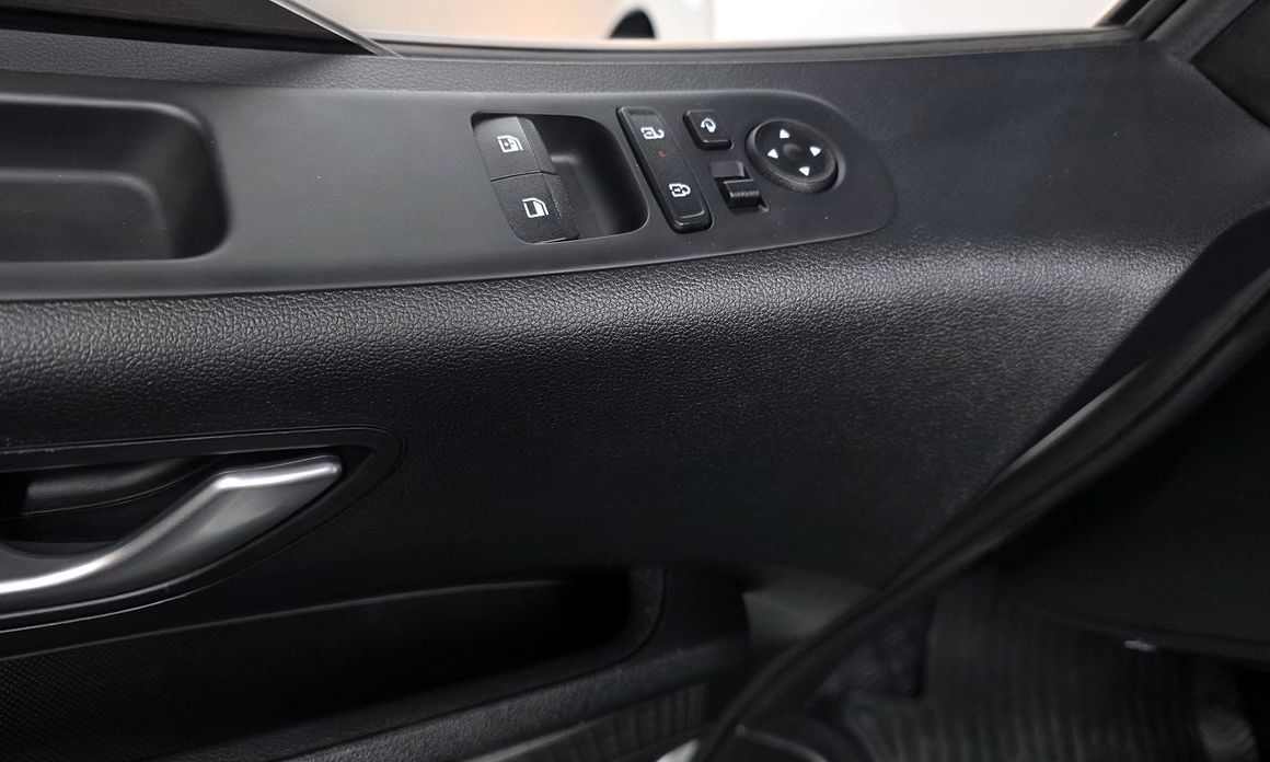 Hyundai Staria 2025