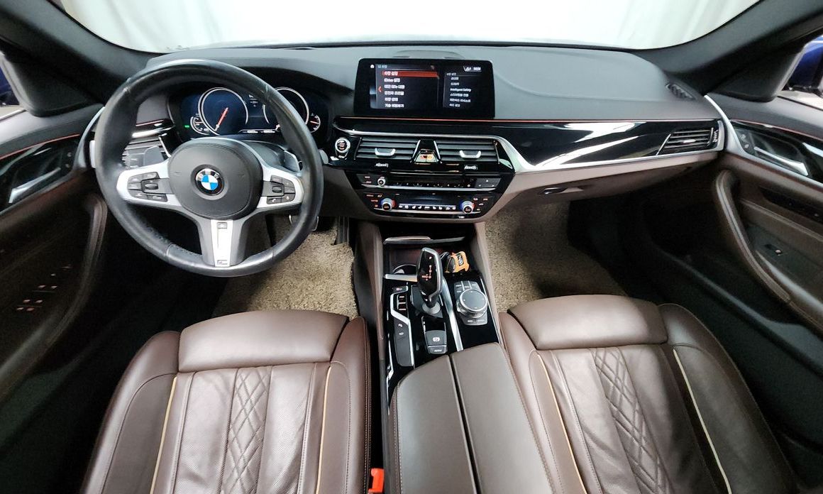 BMW 5-Series 2018