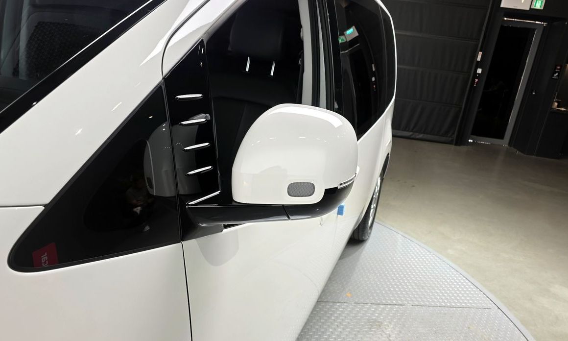 Hyundai Staria 2025