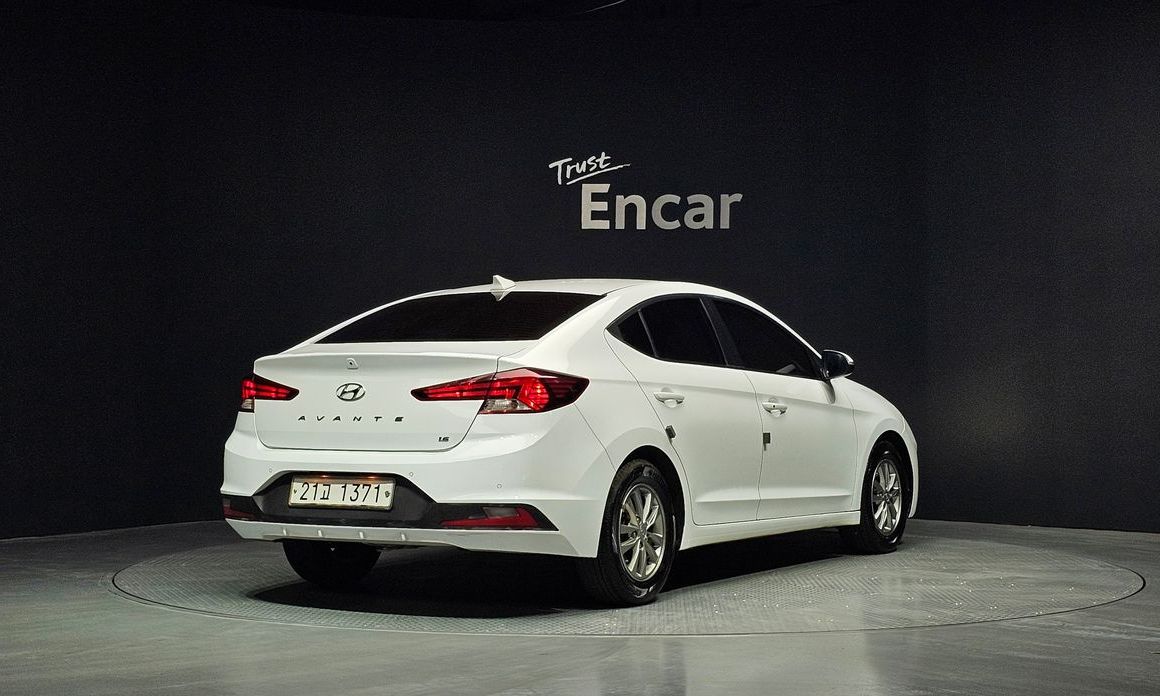 Hyundai AVANTE 2020