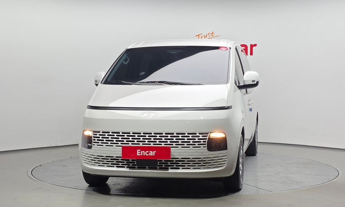 Hyundai Staria 2025