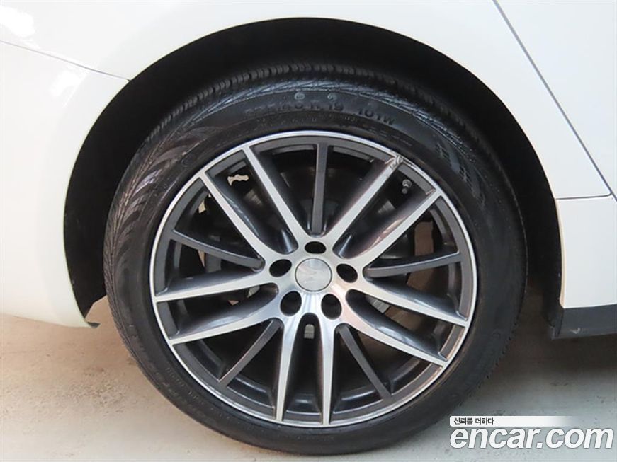 Maserati Ghibli 2020