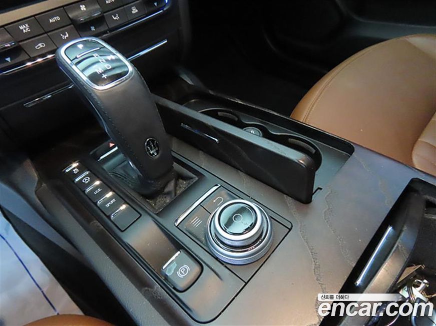 Maserati Ghibli 2020