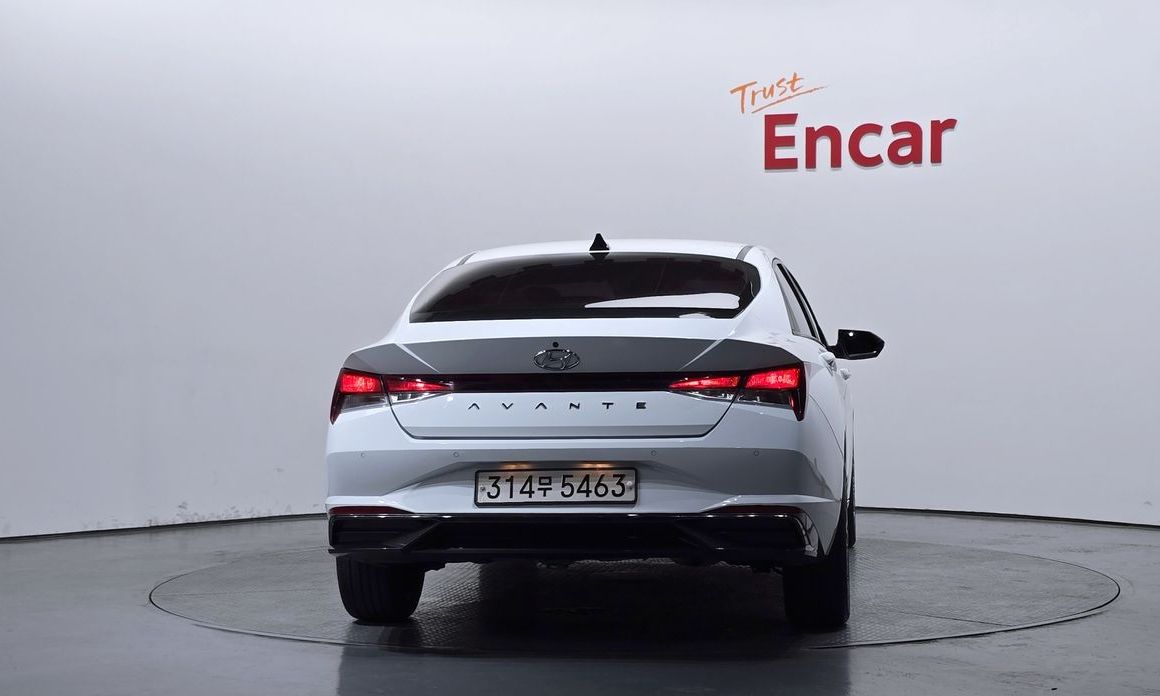 Hyundai AVANTE 2021