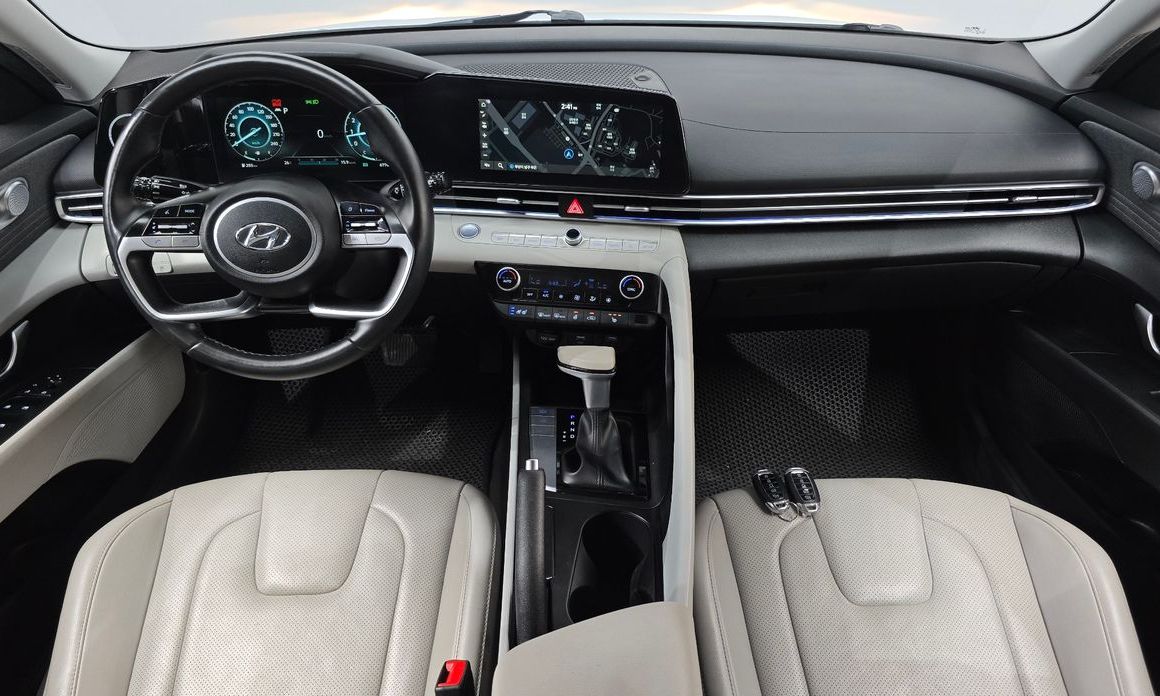 Hyundai AVANTE 2021