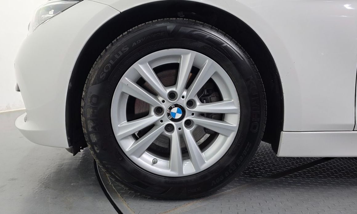 BMW 3-Series 2016