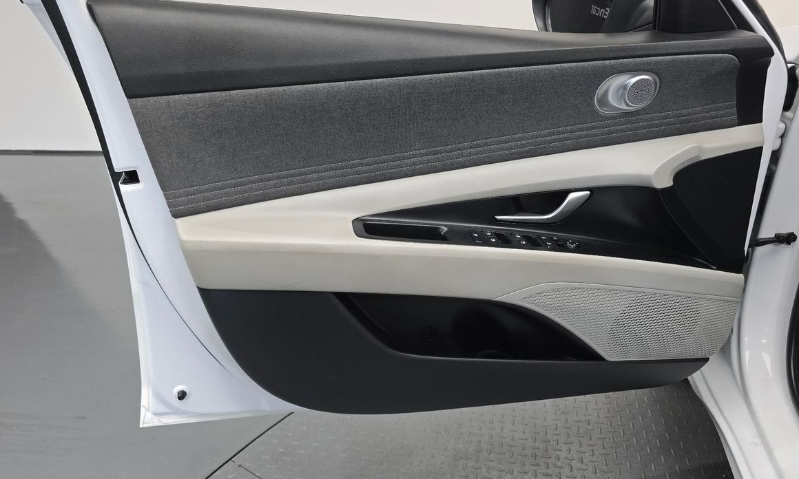 Hyundai AVANTE 2021