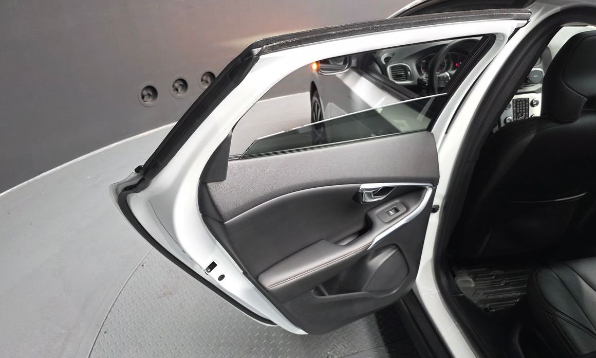 Volvo V40 2019