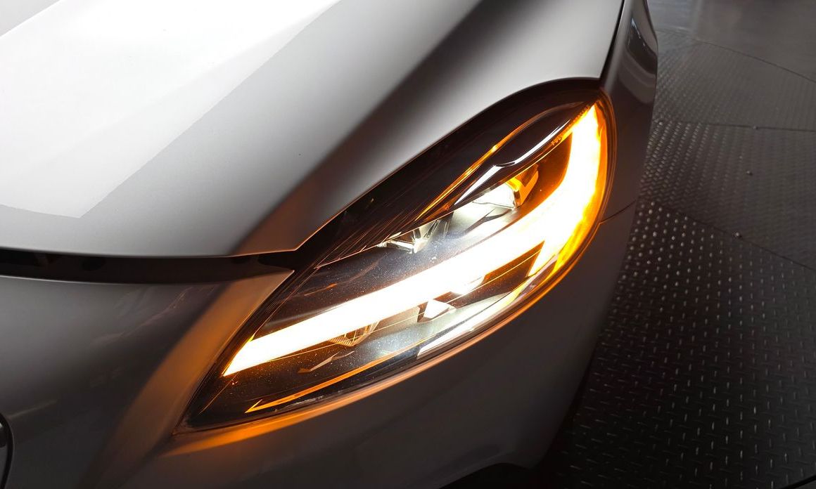 Volvo V40 2019